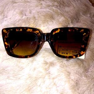NWT Sunglasses